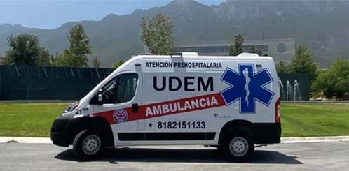 Entrega de Ambulancia para la Universidad UDEM